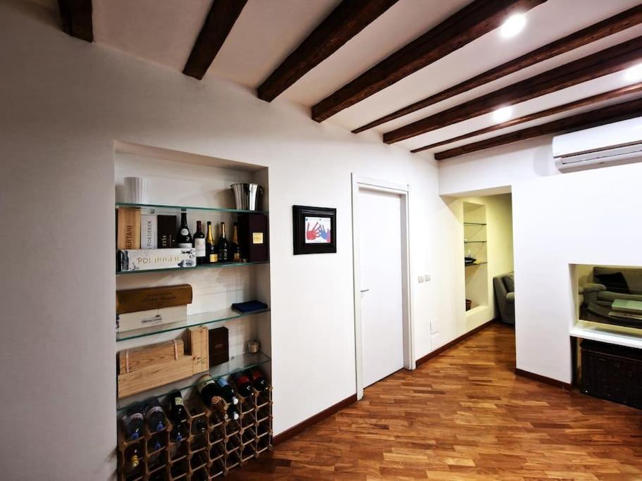 Magnifico Appartamento Ristrutturato Milan Exterior photo