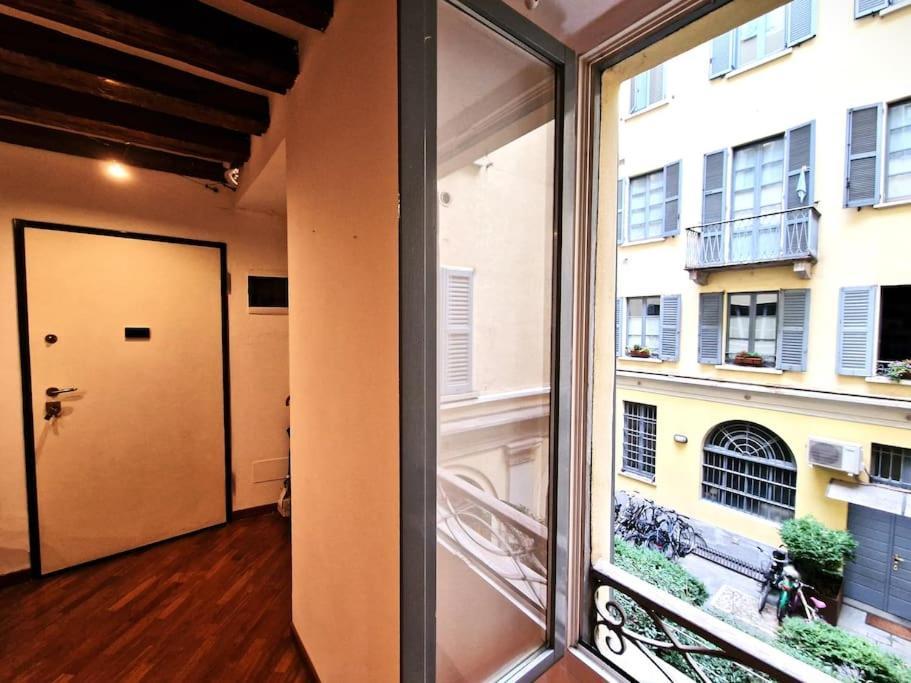 Magnifico Appartamento Ristrutturato Milan Exterior photo
