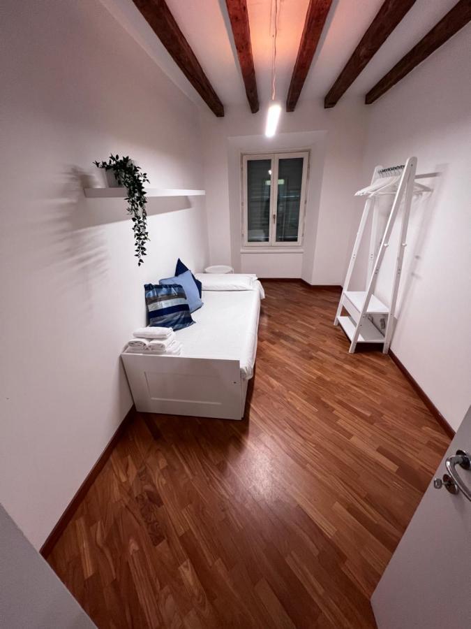 Magnifico Appartamento Ristrutturato Milan Exterior photo