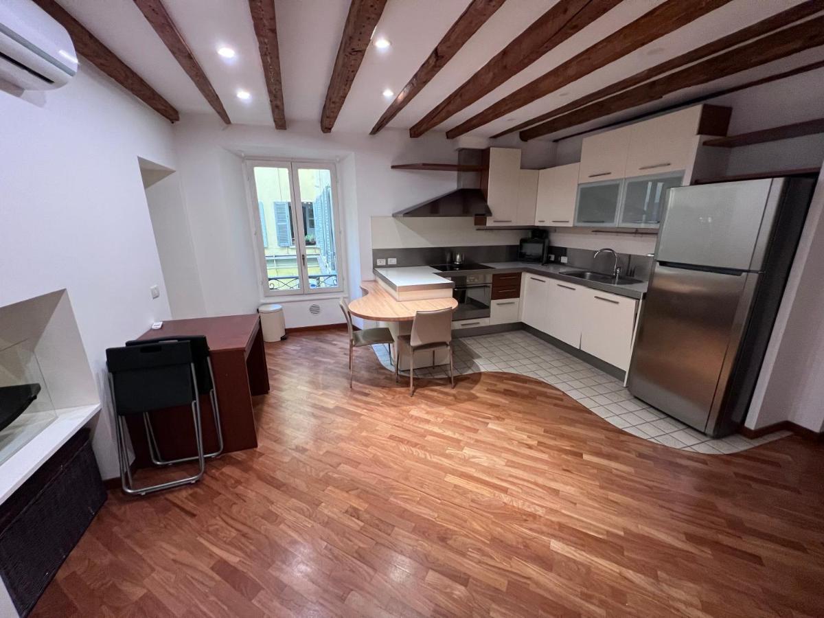 Magnifico Appartamento Ristrutturato Milan Exterior photo