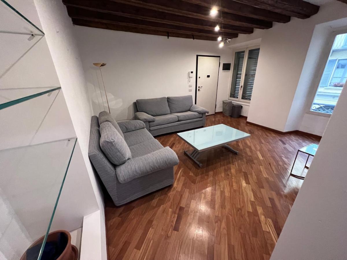 Magnifico Appartamento Ristrutturato Milan Exterior photo